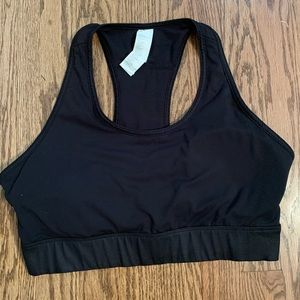 Fabletics XL Med Impact Mila sports bra w/ pocket